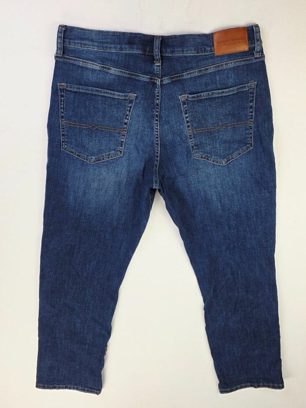 Lucky Brand 410 Athletic Straight Mens Size 36X29 Mens Blue Denim 5 Pocket Jeans